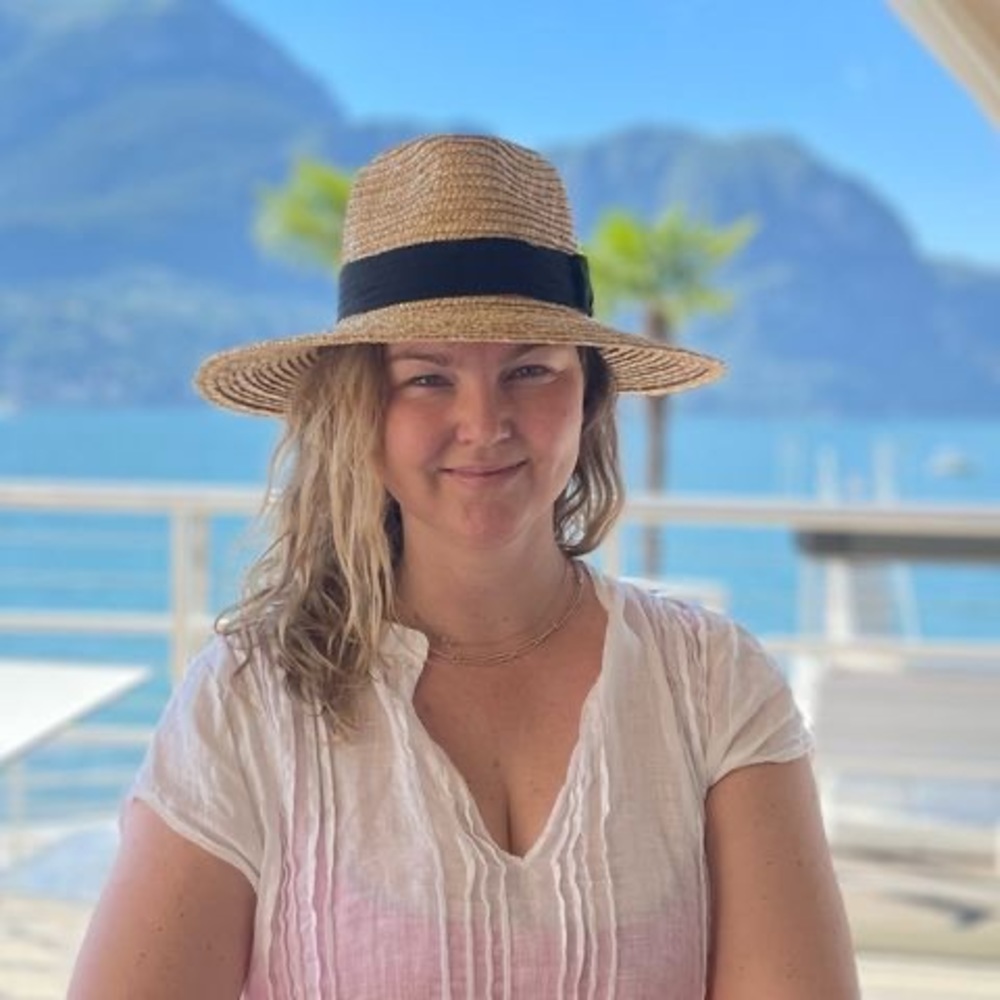 Meet your Posher, Caitlin